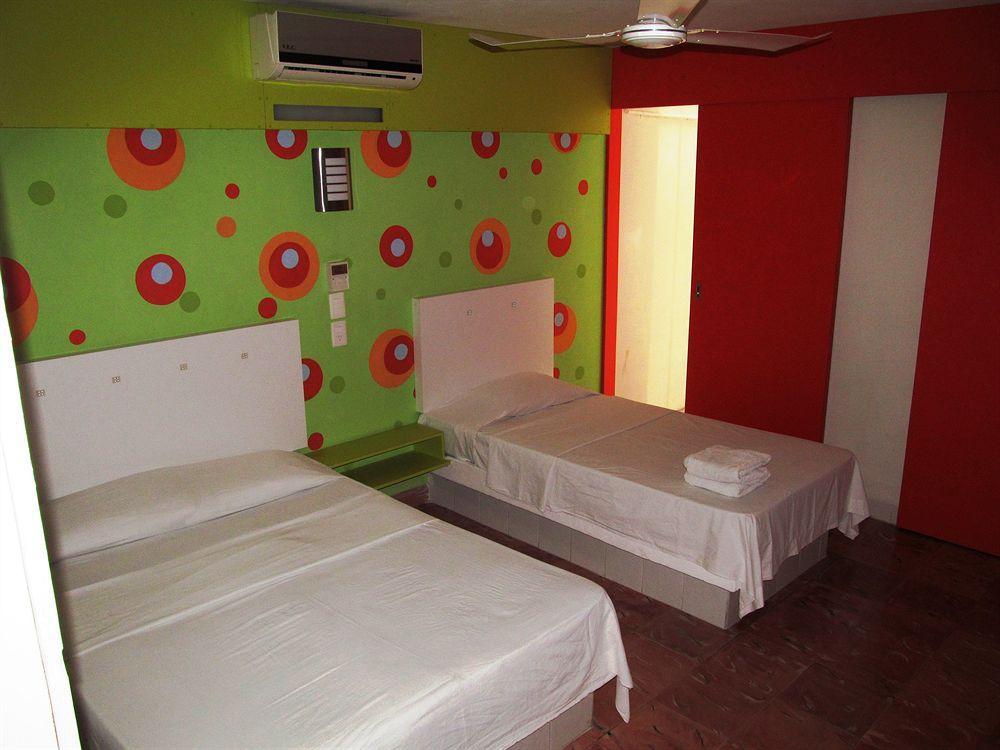Hotel Maria Guadalupe 바야돌리드 외부 사진
