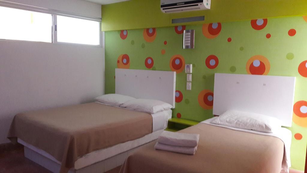 Hotel Maria Guadalupe 바야돌리드 외부 사진