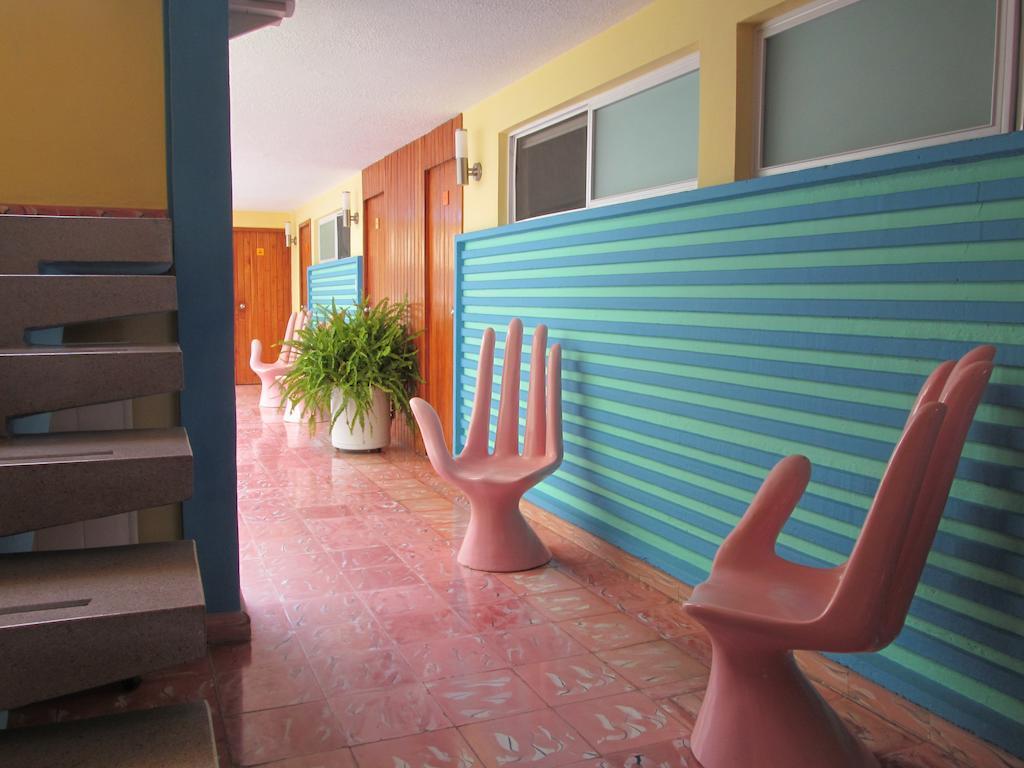 Hotel Maria Guadalupe 바야돌리드 외부 사진