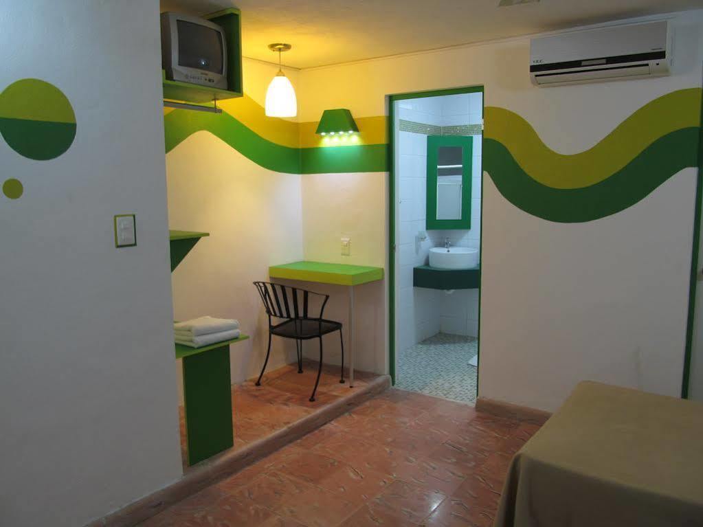 Hotel Maria Guadalupe 바야돌리드 외부 사진